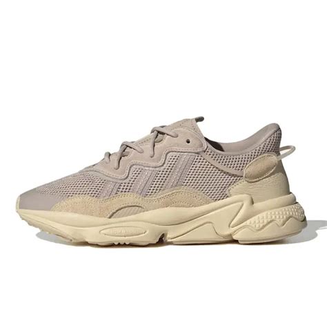 Ozweego 'Wonder Taupe' 